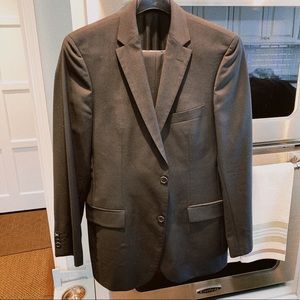 HUGO BOSS men’s black suit super 100’s wool 38R